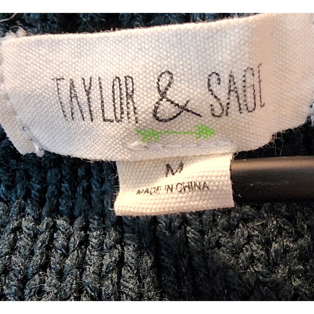 TAYLOR & SAGE Size Medium Open Cable Knit Lightweight Crew Neck Sweater Preppy - Picture 8 of 8